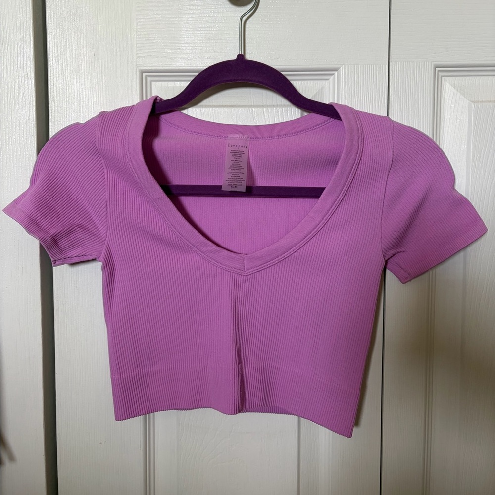 Lavender V-Neck Ribbed Crop Top